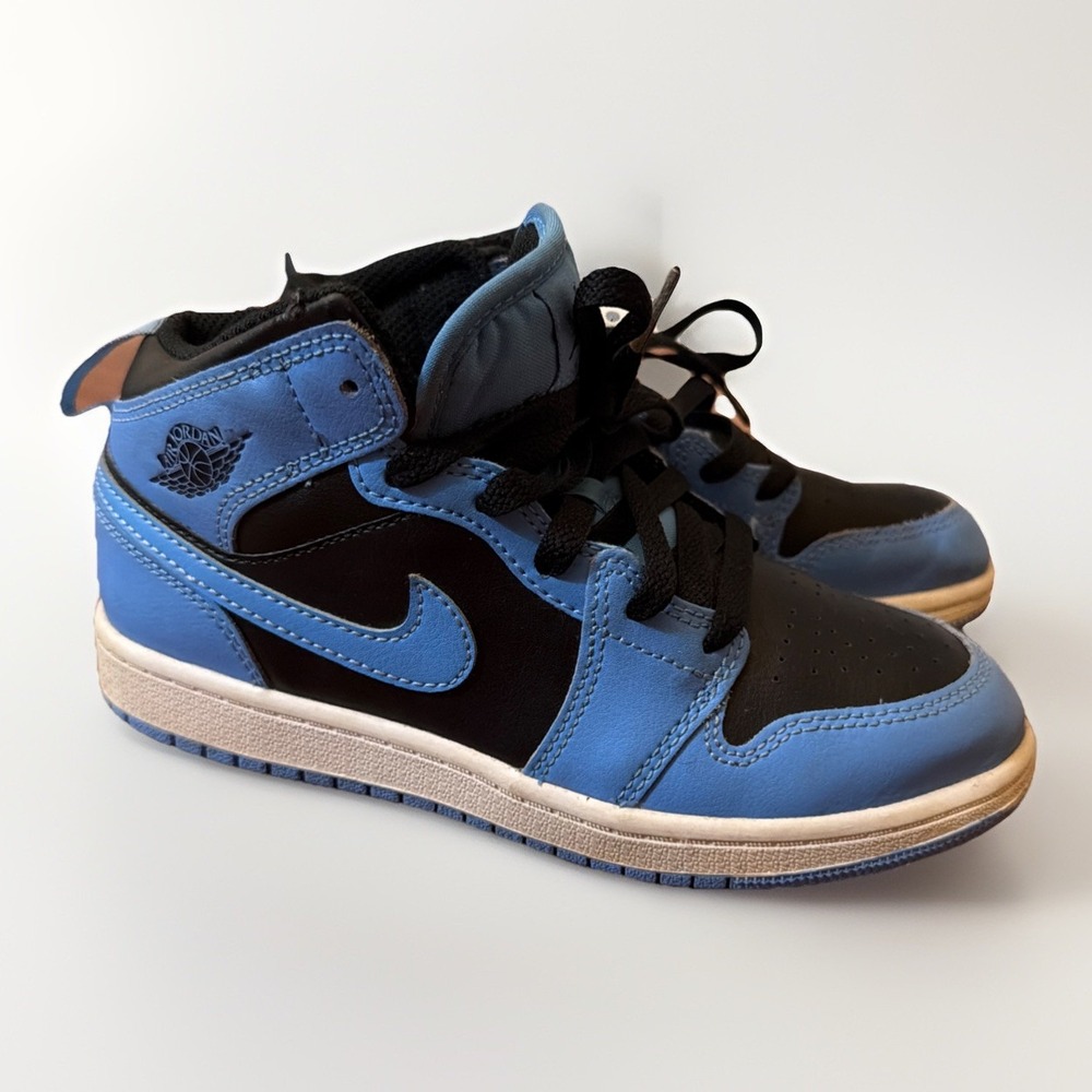 Nike Air Jordan 1 Mid University Blue Black Kids Shoes DQ8424-401 Size 2Y